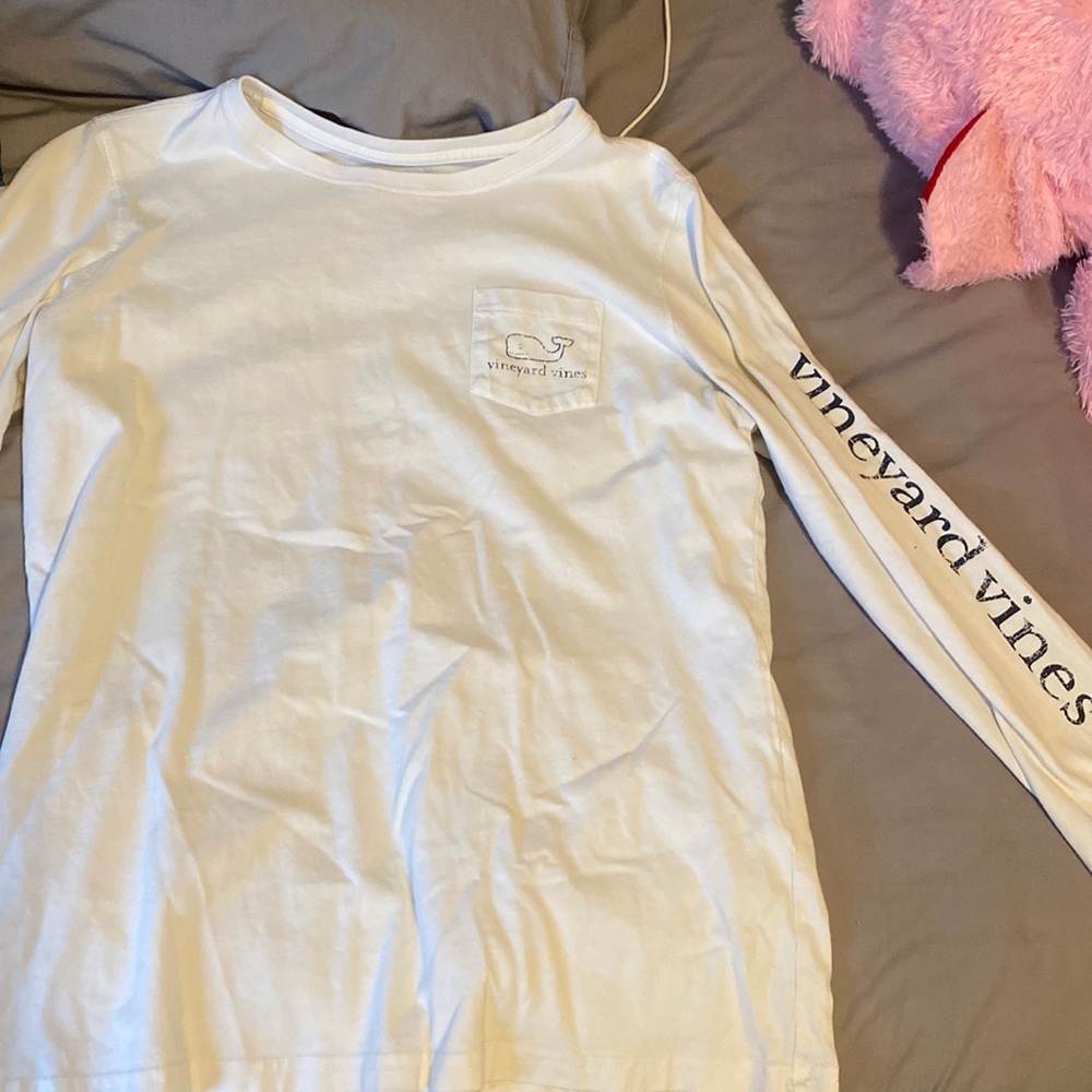 Vineyard vines long sleeve shirt; size small $20